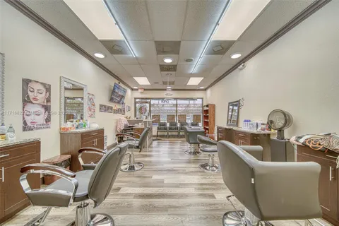 Beauty Cafe Salon For Sale In Sunrise, Sunrise FL 33323