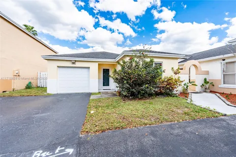 4450 SW 72nd Way # 4450, Davie FL 33314