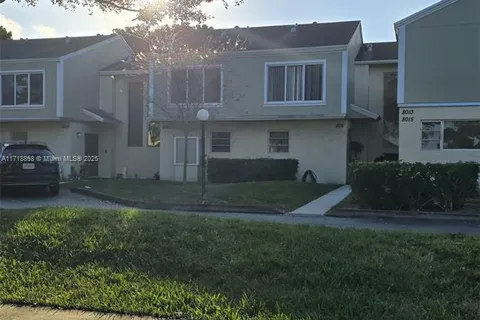 8005 Lagos De Campo Blvd # 4, Tamarac FL 33321