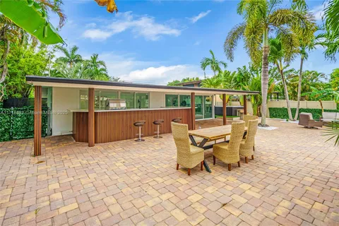 2524 Sugarloaf Ln, Fort Lauderdale FL 33312