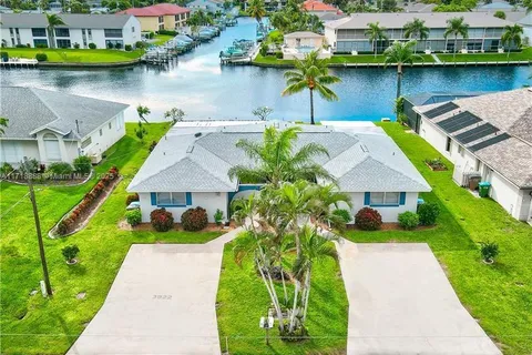 3922 SE 12th Ave, Cape Coral FL 33904