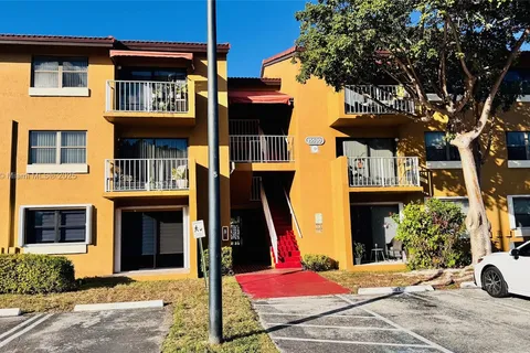 15530 SW 80th St # 307, Miami FL 33193