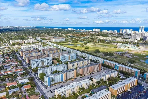 320 NE 12th Ave # 703, Hallandale Beach FL 33009