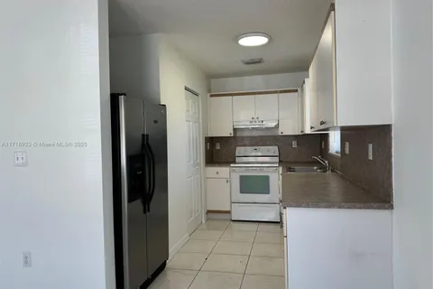 3514 SW 2nd St # 3514, Miami FL 33135