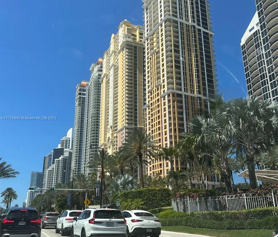 17021 N Bay Rd # 1028, Sunny Isles Beach FL 33160