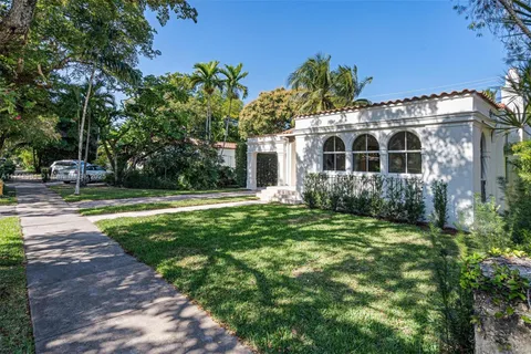 1023 Venetia Ave, Coral Gables FL 33134