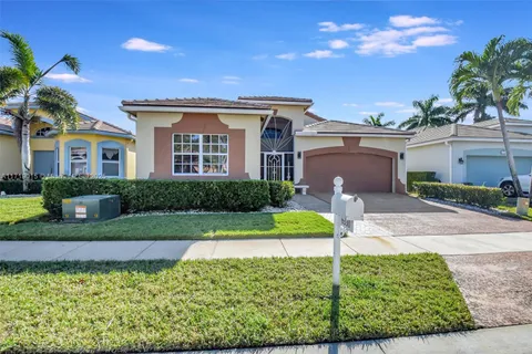 6330 Harbour Oak Dr, Lake Worth FL 33467