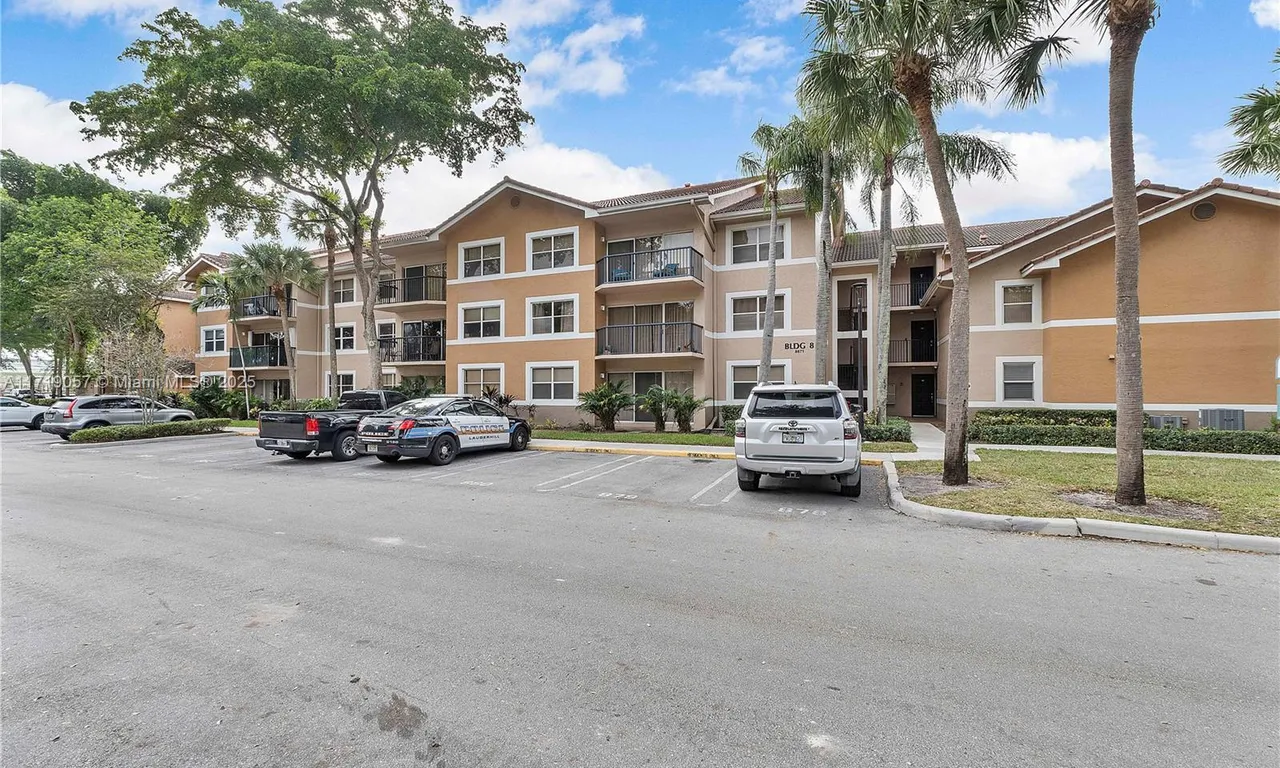 8871 Wiles Rd # 204, Coral Springs FL 33067