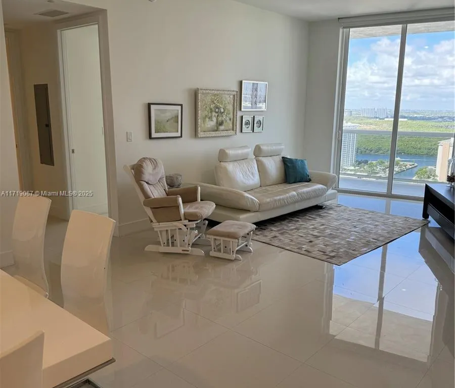 16001 Collins Ave # 2605, Sunny Isles Beach FL 33160