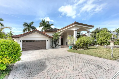 3160 SW 109th Ct, Miami FL 33165