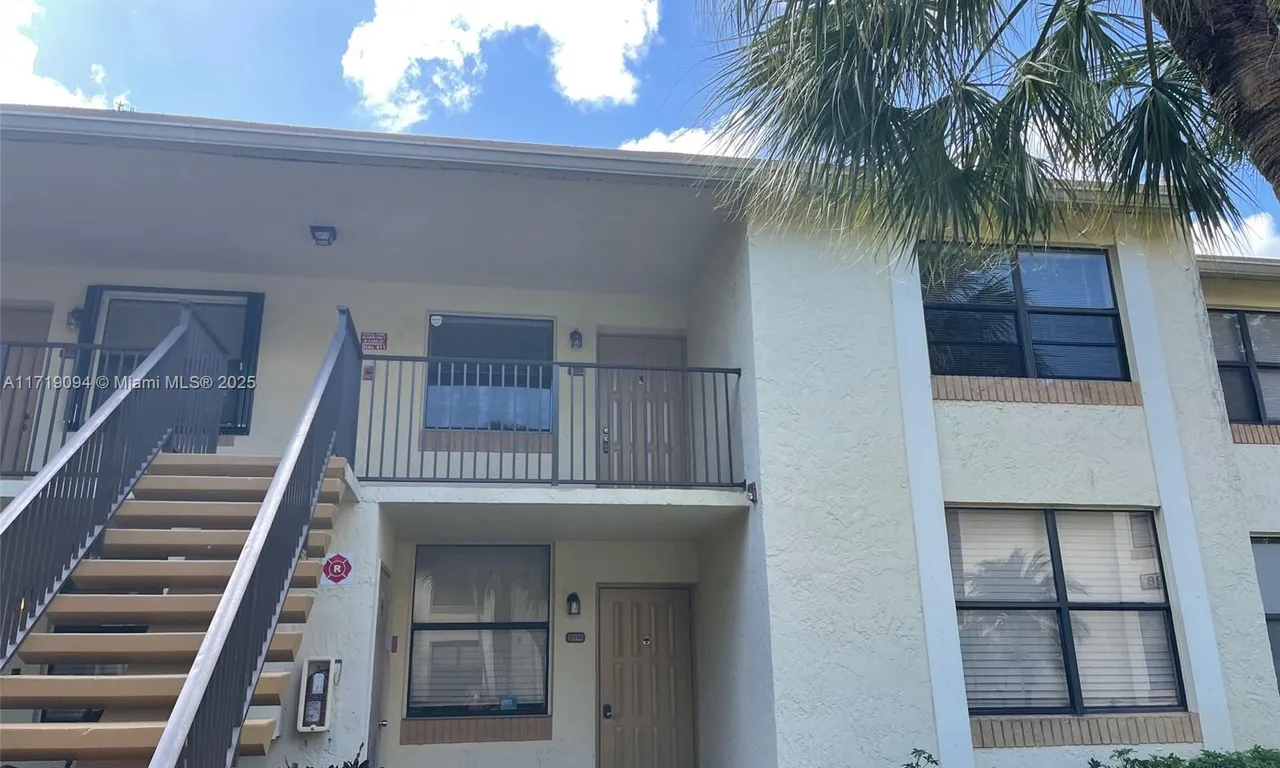 1226 S Military Trl # 2224, Deerfield Beach FL 33442