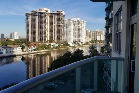 19390 Collins Ave # 717, Sunny Isles Beach FL 33160