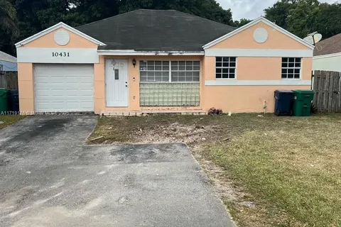 10431 SW 207th St, Cutler Bay FL 33189