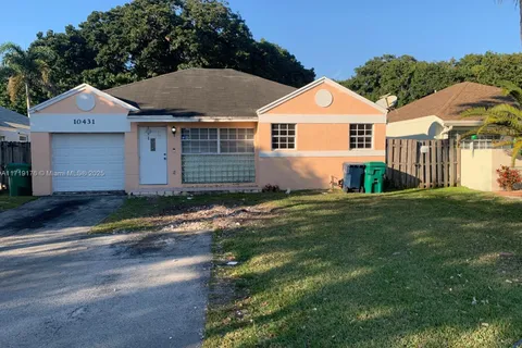 10431 SW 207th St, Cutler Bay FL 33189