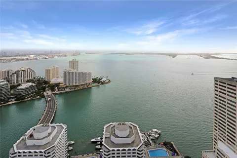 950 Brickell Bay Dr # 4611, Miami FL 33131