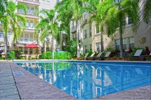 533 NE 3rd Ave # 230, Fort Lauderdale FL 33301