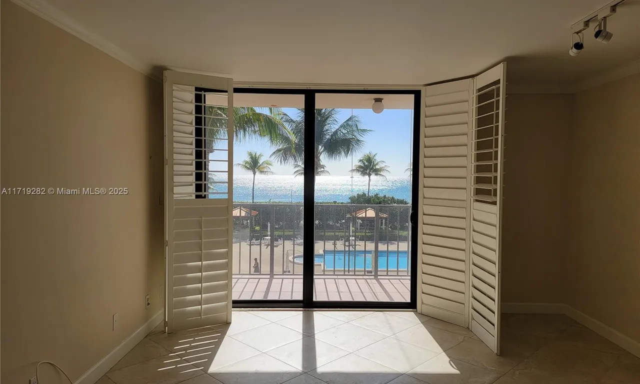 2625 Collins Ave # 306, Miami Beach FL 33140