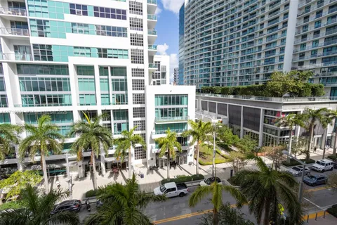 3250 NE 1st Ave # 502, Miami FL 33137