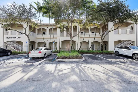 2883 Executive Park Dr # 200, Weston FL 33331