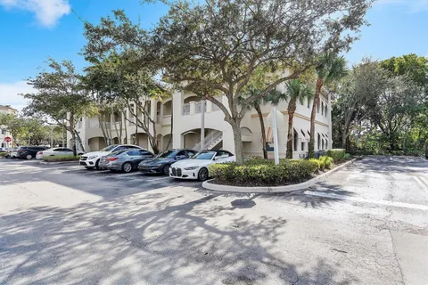 2883 Executive Park Dr # 200, Weston FL 33331