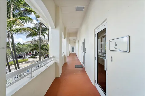 2883 Executive Park Dr # 200, Weston FL 33331