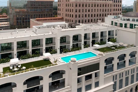 275 Giralda Ave # 6, Coral Gables FL 33134