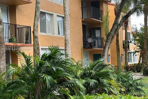 10765 Cleary Blvd # 308, Plantation FL 33324