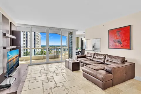 21055 Yacht Club Dr # 1102, Aventura FL 33180