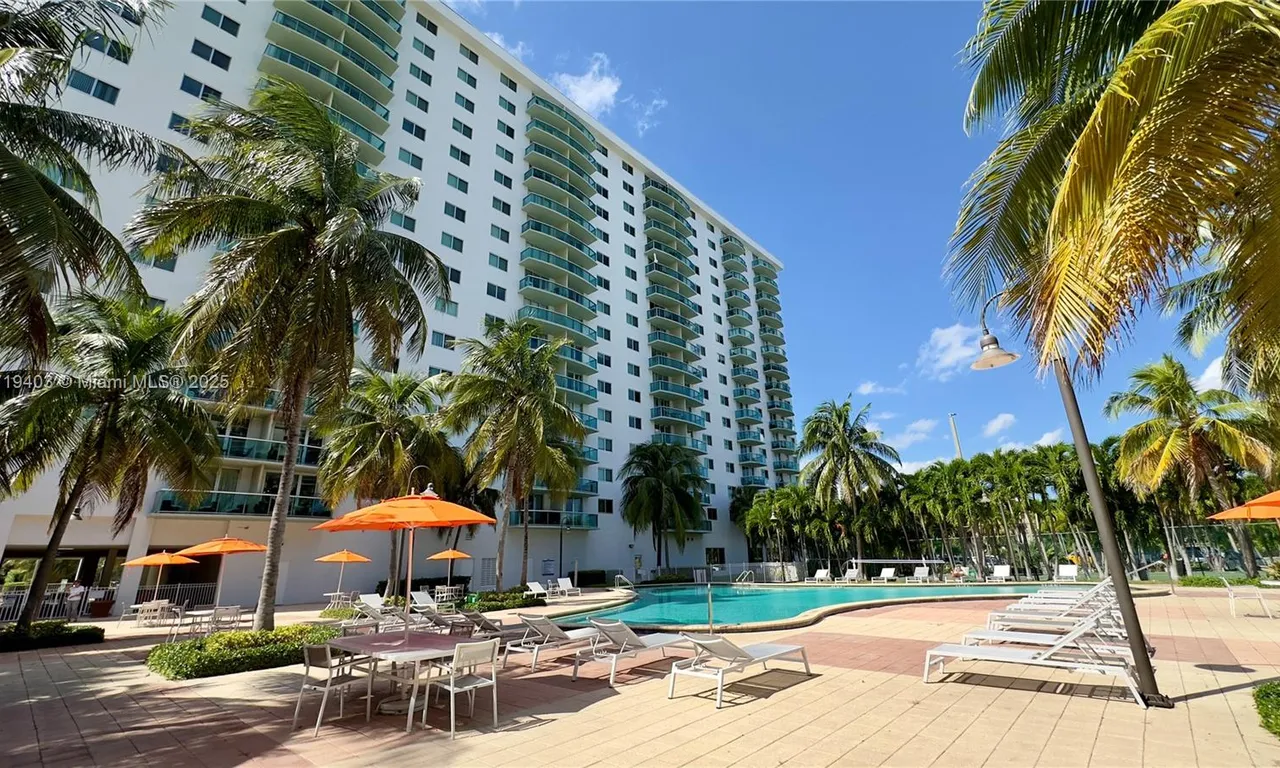 19380 Collins Ave # 227, Sunny Isles Beach FL 33160