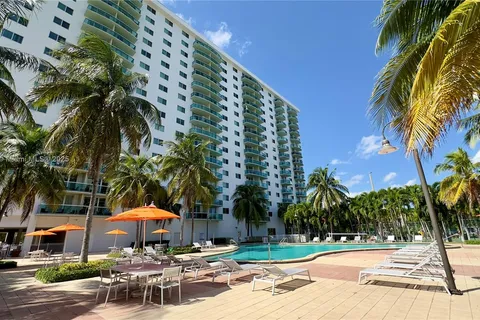 19380 Collins Ave # 227, Sunny Isles Beach FL 33160