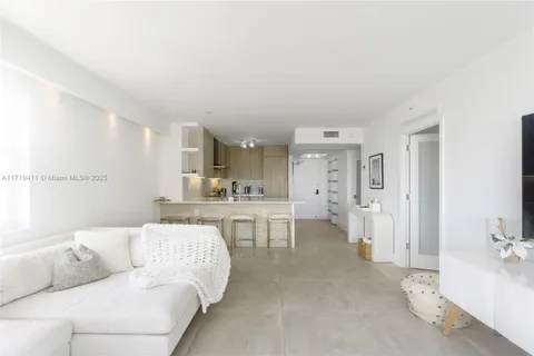 100 Lincoln Rd # 1411, Miami Beach FL 33139