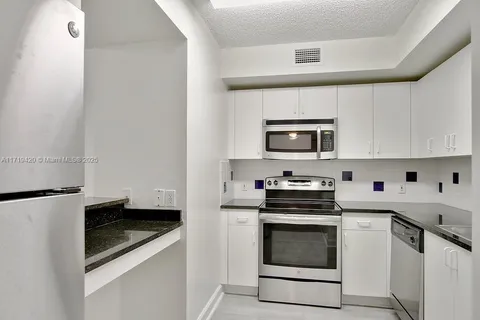 1500 Bay Rd # 1003, Miami Beach FL 33139