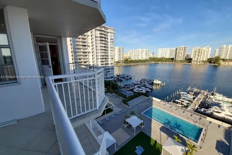 18041 Biscayne Blvd # 1005, Aventura FL 33160