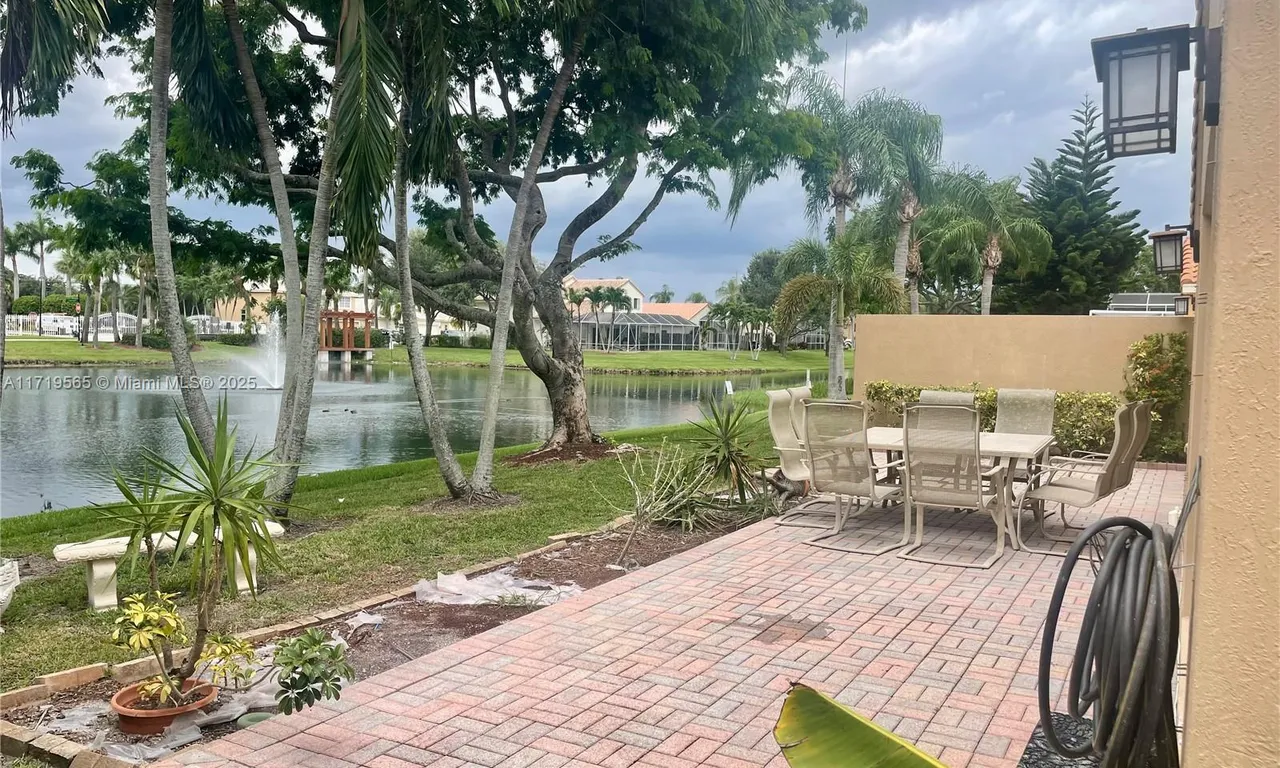 7770 Colony Lake Dr, Boynton Beach FL 33436