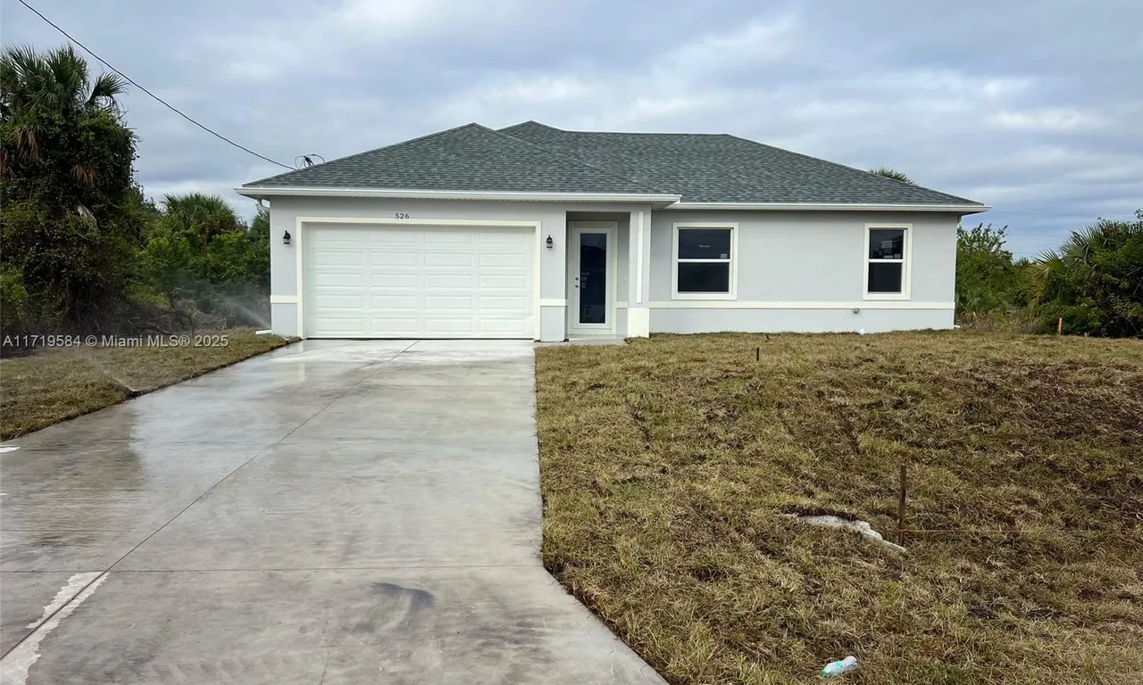 526 kilgour ave S, Lehigh Acres FL 33974