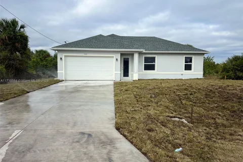 526 kilgour ave S, Lehigh Acres FL 33974