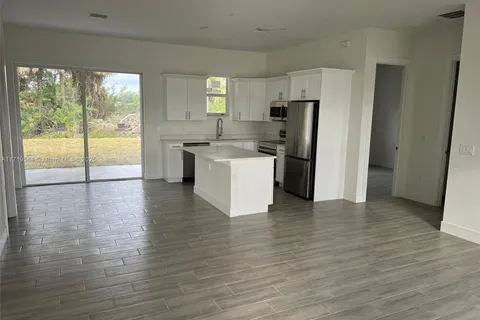 526 kilgour ave S, Lehigh Acres FL 33974