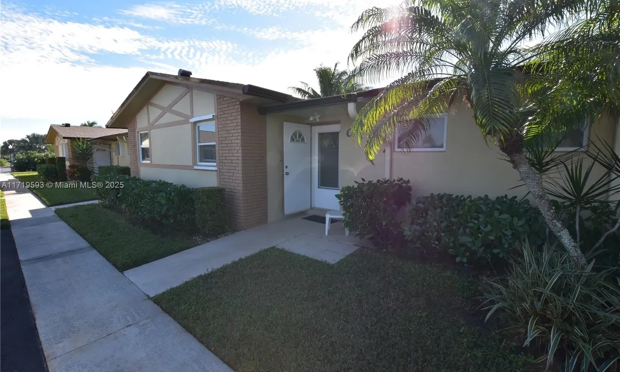 2862 W Crosley Dr # C, West Palm Beach FL 33415