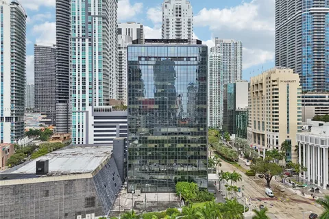 1200 Brickell Ave # F, Miami FL 33131