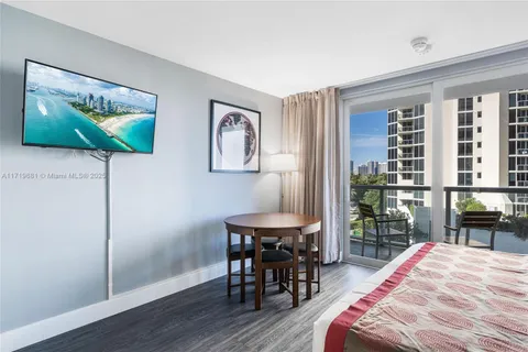 19201 Collins Ave # 324, Sunny Isles Beach FL 33160