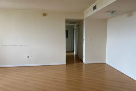 19501 W Country Club Dr # 611, Aventura FL 33180