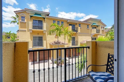 2532 SW 14th Ave # 304, Fort Lauderdale FL 33315