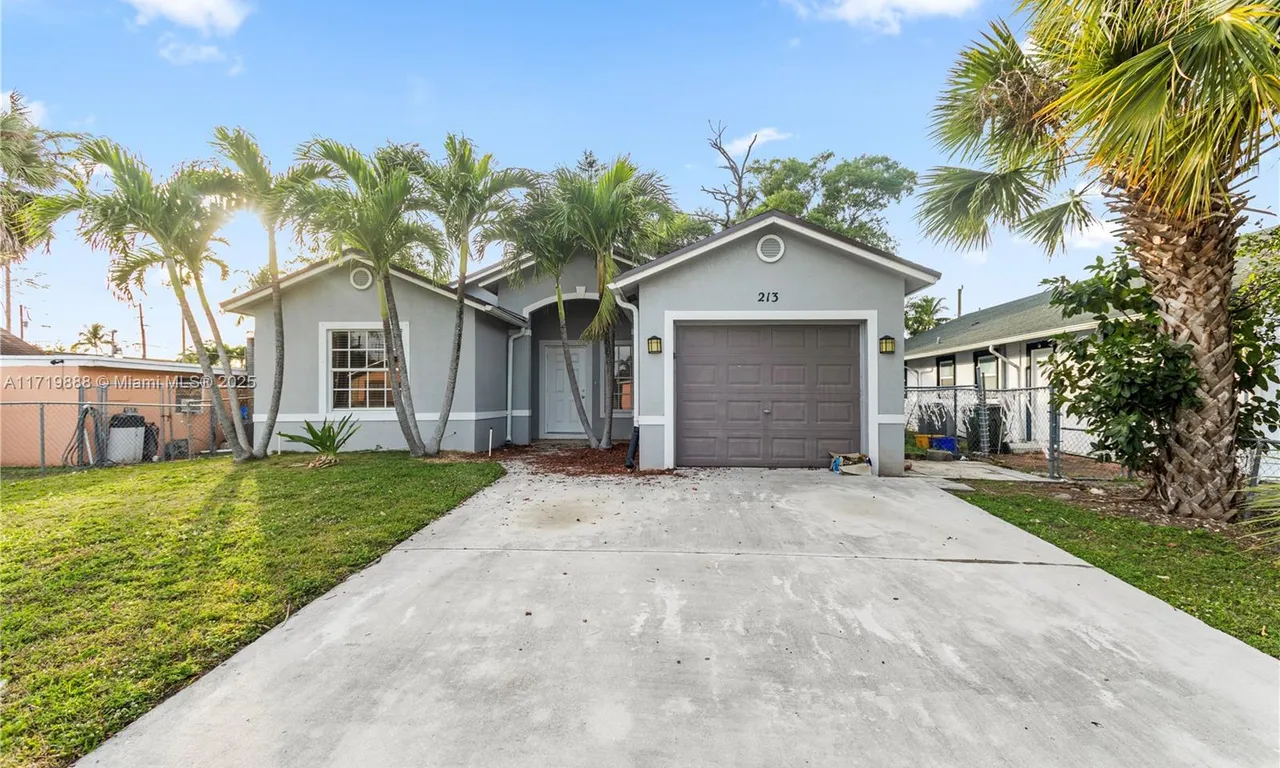 213 Perry Ave, Green Acres FL 33463