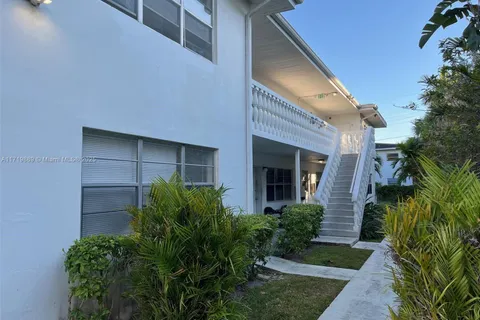 1130 102nd St, Bay Harbor Islands FL 33154