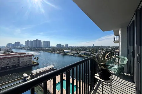 2017 S Ocean Dr # 908, Hallandale Beach FL 33009