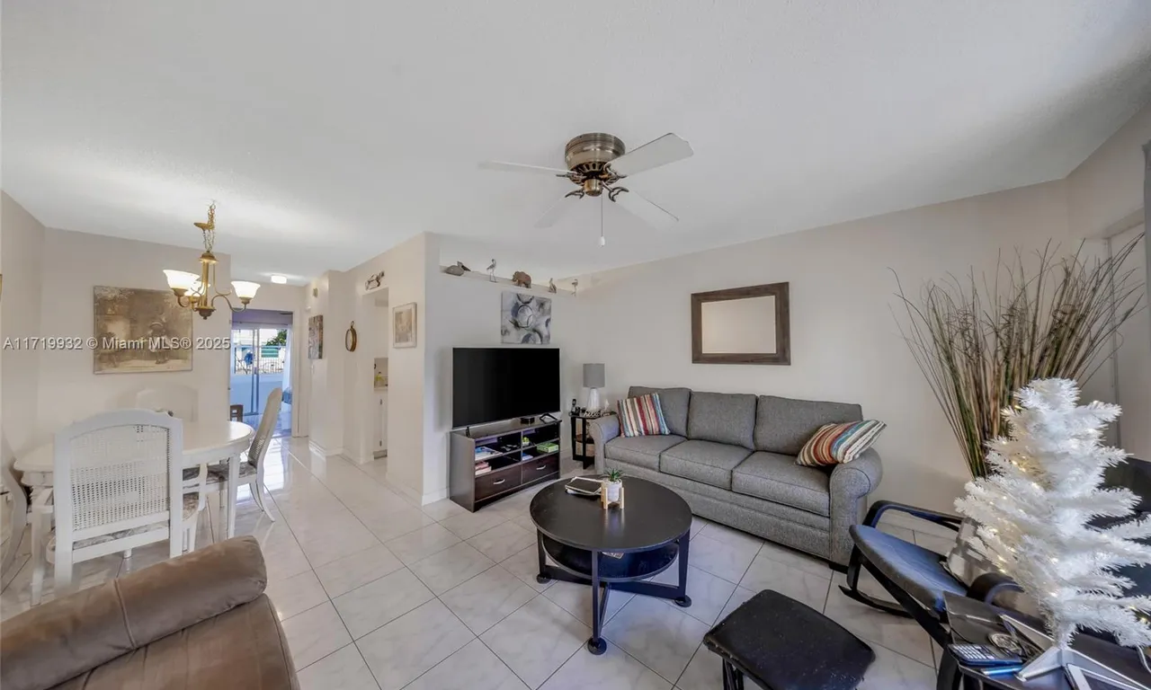 15610 NE 6th Ave # 8D, Miami FL 33162