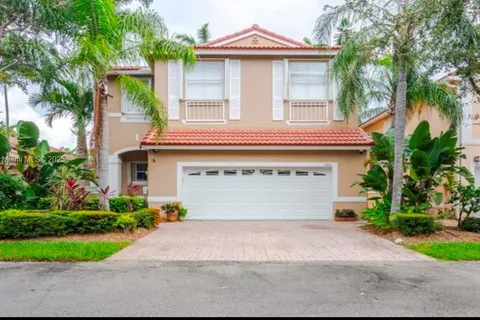 1410 Sweetbay Way, Hollywood FL 33019