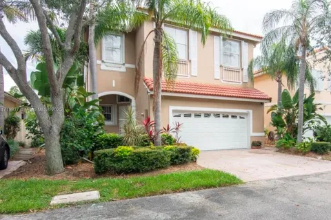 1410 Sweetbay Way, Hollywood FL 33019