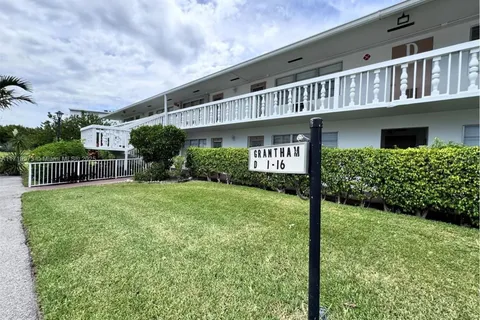 8 Grantham D # D, Deerfield Beach FL 33442