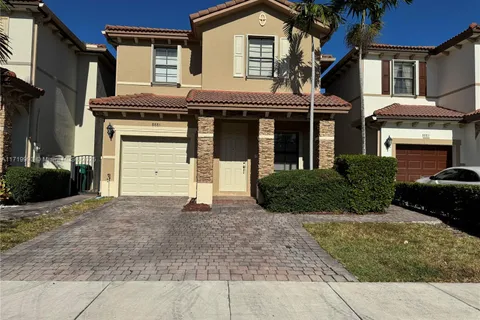 8885 SW 227th Ter, Cutler Bay FL 33190